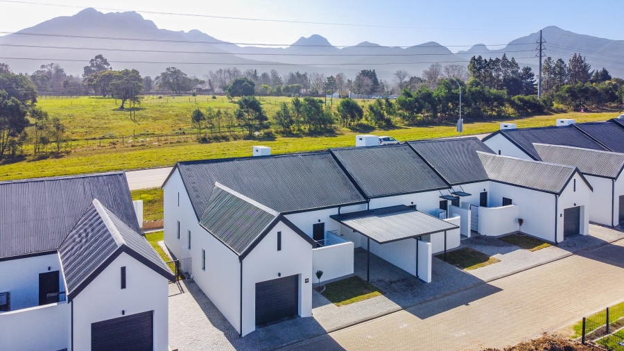 1 Bedroom Property for Sale in Glenwood Western Cape